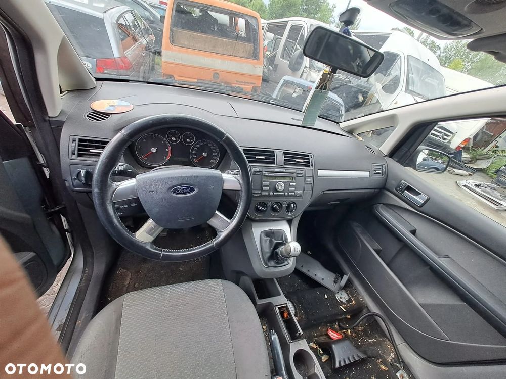 Ford Focus C-Max mk.1 (03-07r.) 1.6 TDCI 108KM. Silnik  DV6 Pasuje do G8DA, G8DB, G8DD, G8DE, G8DF Skrzynia MTX75 lakier D / D1 / D2 - Machine Silver (Metallic).Cały na części.GWARANCJA !!! Przód Tył Zestaw Komplet Drzwi Klapa Zderzak Błotnik Maska Grill Atrapa Szyba Pas Lampa Lusterko Boczki Fotel Kanapa Kokpit Deska Rozdzielcza Przełącznik Włącznik Sterownik Przewody Wiązka Instalacja Moduł Komputer Czujnik Listwa Pompa Alternator Wtryski Głowica Rozrusznik Kompresor Sprzęgło Dwumas Silnik Skrzynia ABS Klimatyzacji Paliwa Wspomagania Kolektor Turbina Przepustnica Zawór Chłodnica Koło Hak Belka Sanki Zawieszenie Mcpherson Półoś Amortyzator Wydech Tłumik Zacisk Most - 6