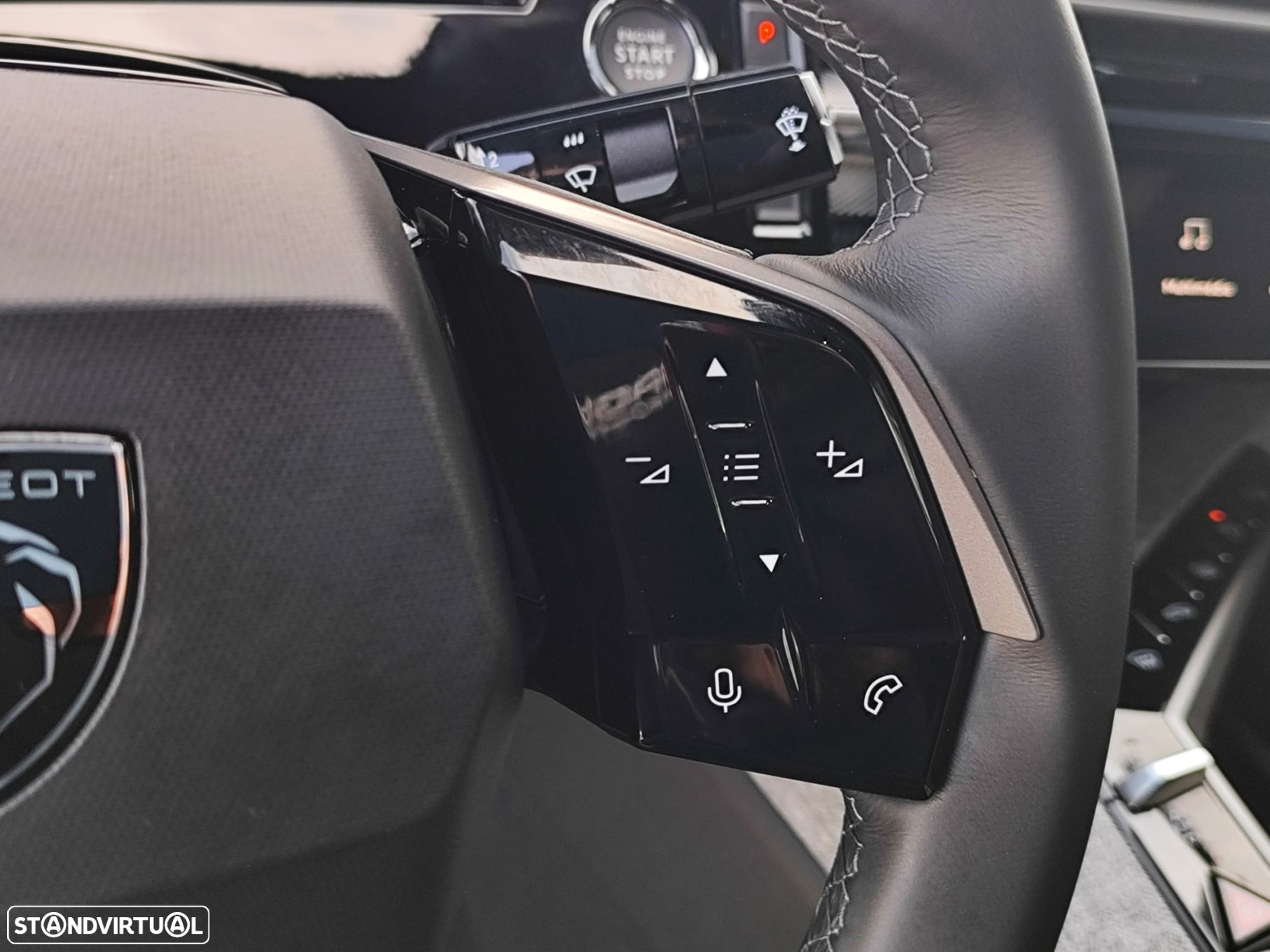 Peugeot E-3008 73 kWh Allure - 13