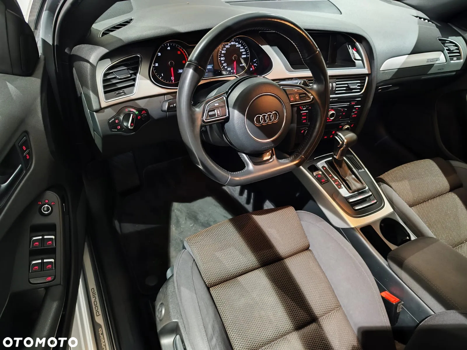 Audi A4 Allroad 2.0 TDI Quattro S tronic - 12