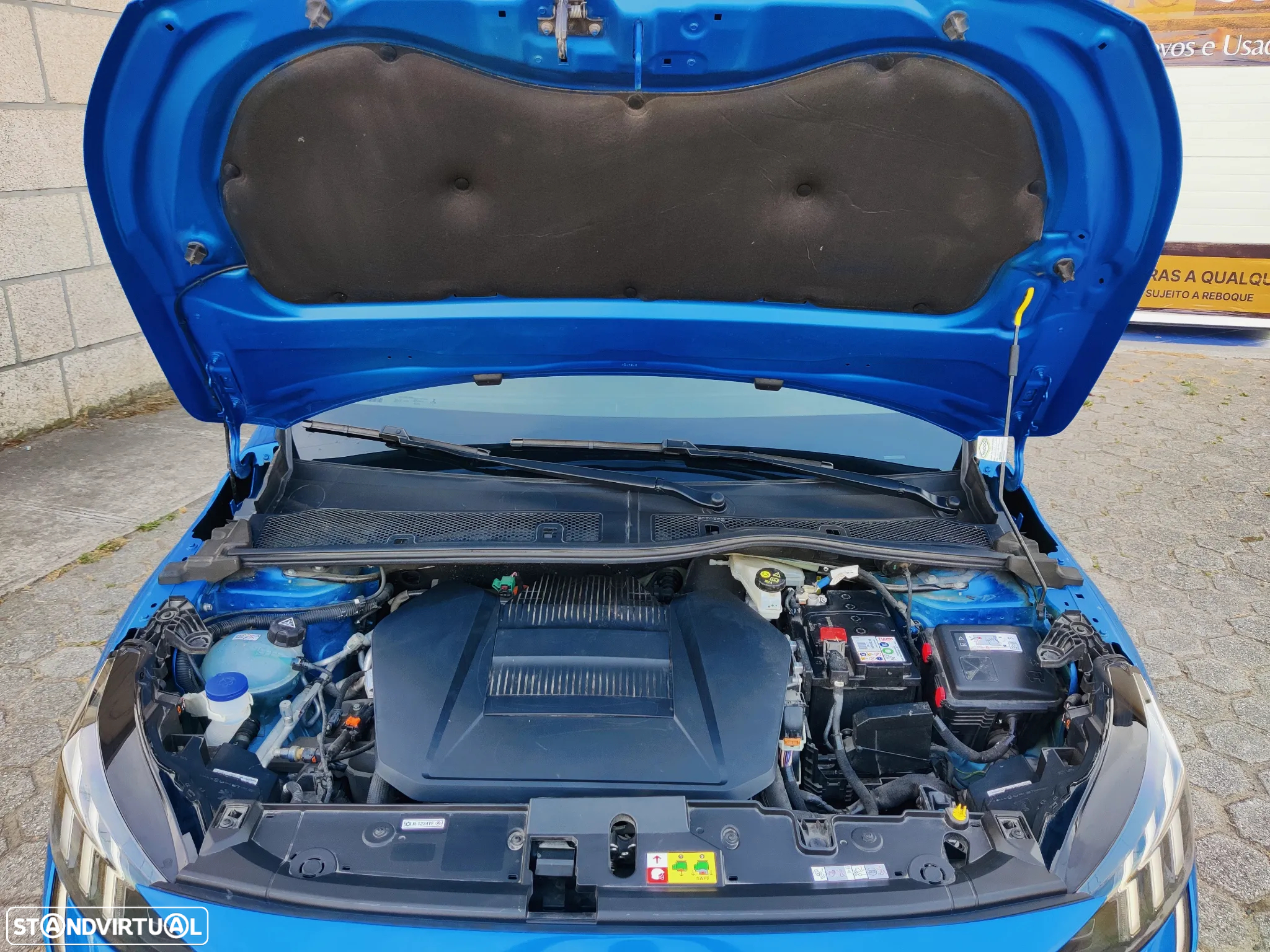 Peugeot e-208 50 kWh GT - 38