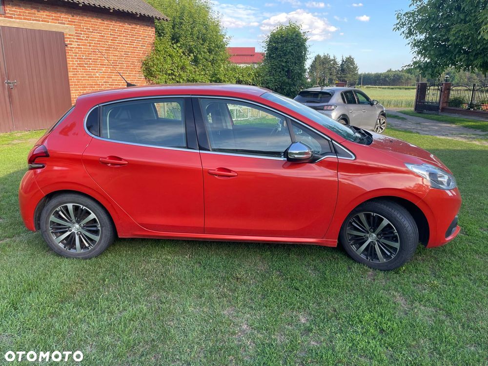Peugeot 208 1.2 PureTech Allure S&S - 13