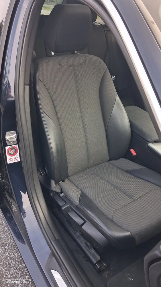 BMW 320 d Auto Line Luxury - 30