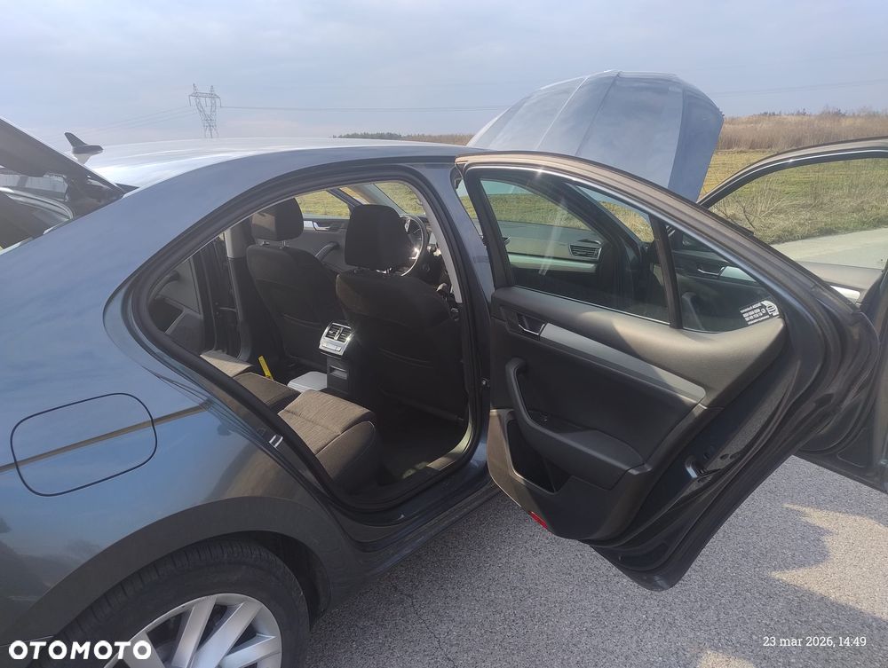 Skoda Superb 2.0 TDI Ambition - 11