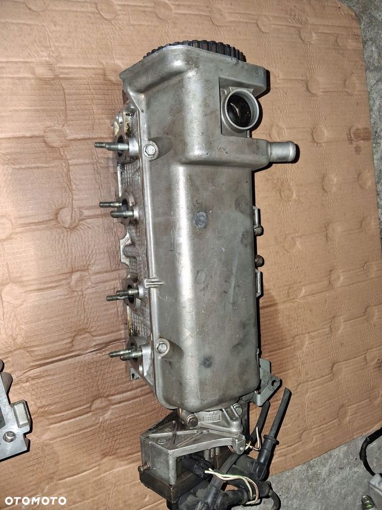Głowica silnika Fiat Punto Siena Bravo 1.2 8v 7765042 - 7