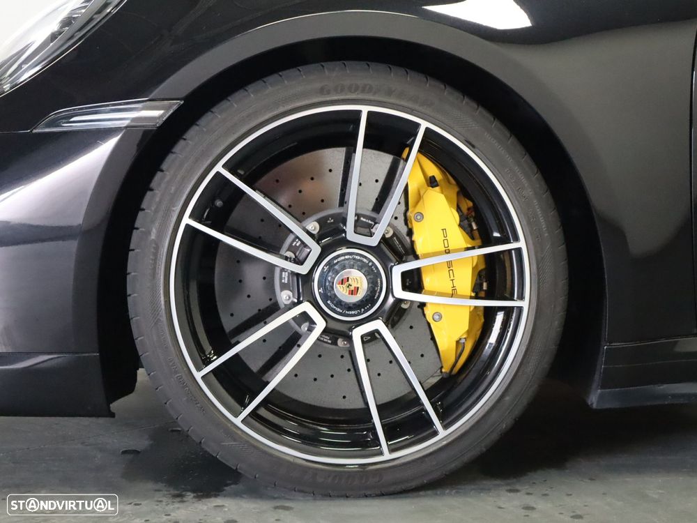Porsche 911 (992) Turbo S PDK - 10