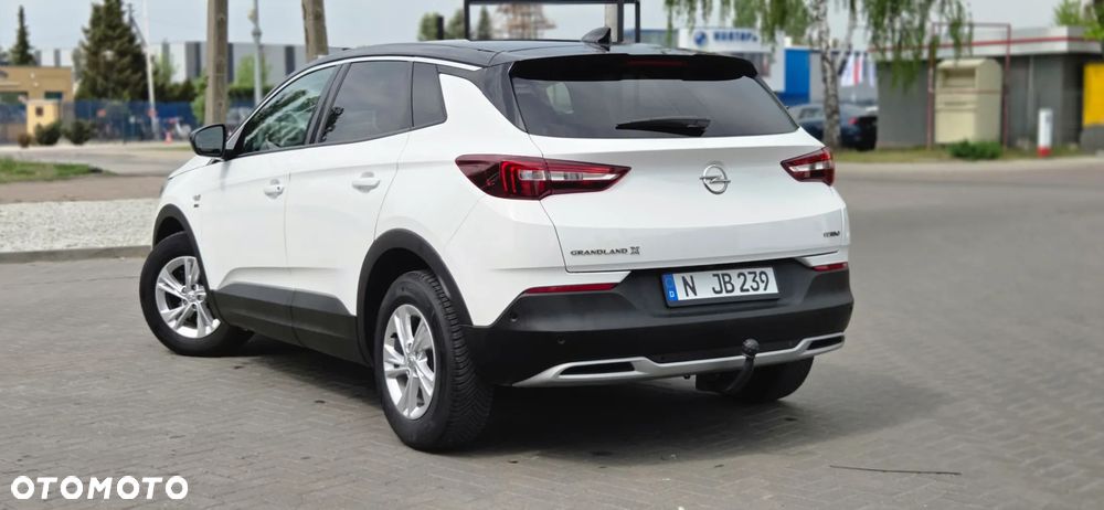 Opel Grandland X 1.2 Start/Stop Design Line - 11