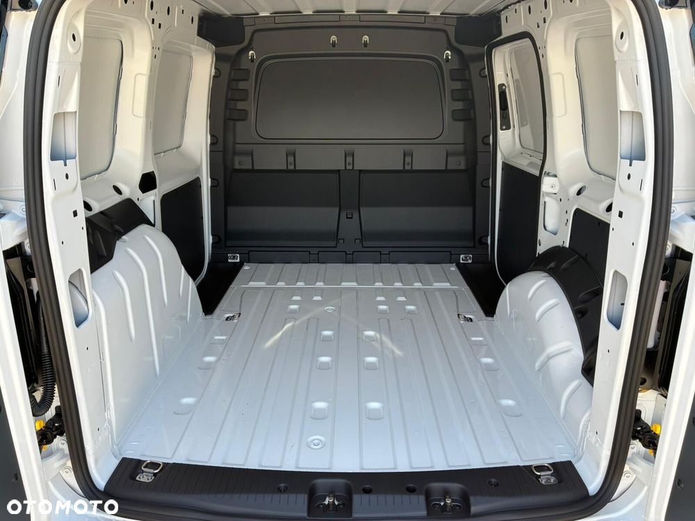 Volkswagen Caddy Cargo 1,5 TSI 116 KM manualna r. o. 2755 mm - 14