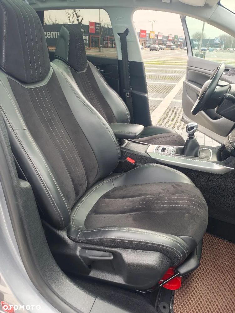 Peugeot 308 2.0 Blue HDi Allure S&S - 18