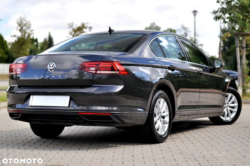 Volkswagen Passat 2.0 TDI EVO Business DSG - 12