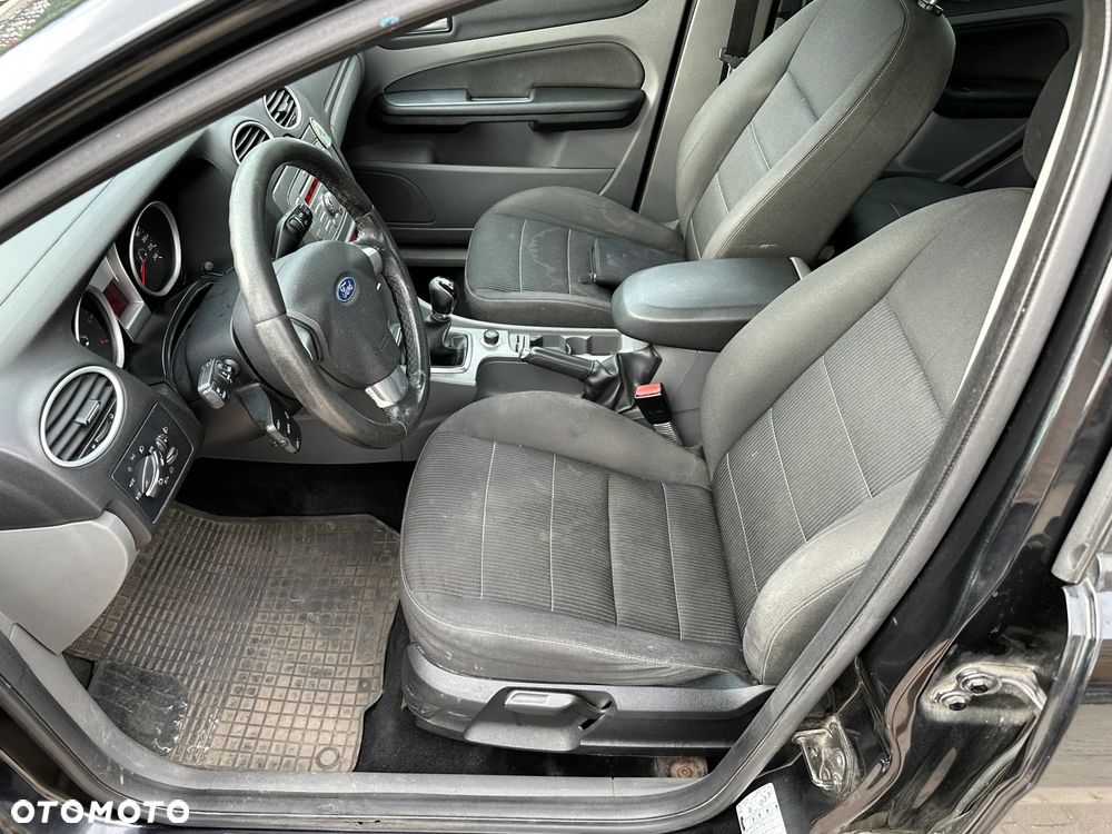 Ford Focus - 17