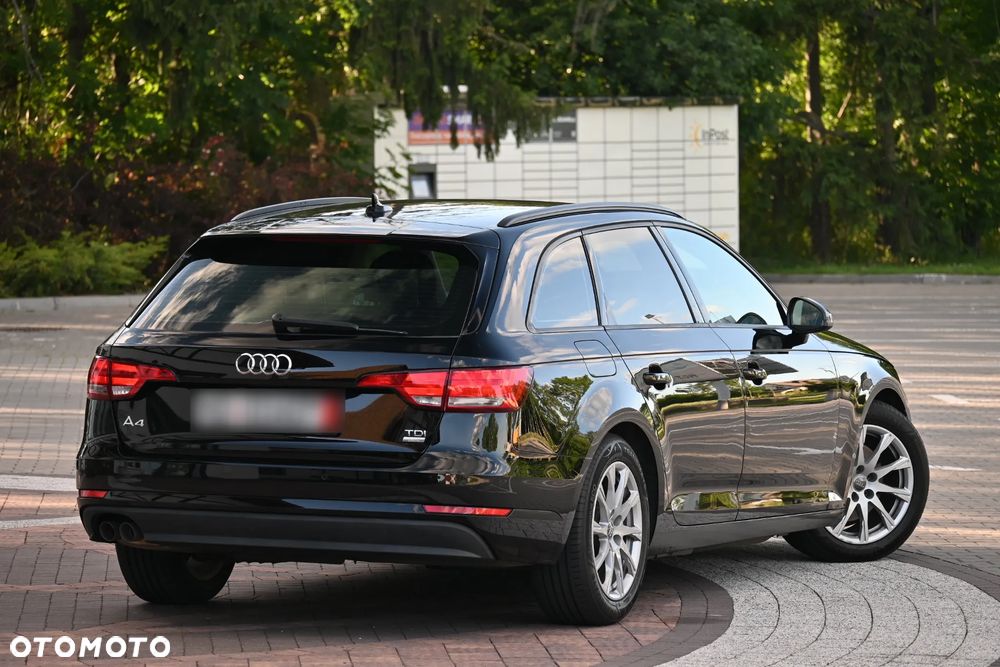 Audi A4 Avant 2.0 TDI ultra S tronic sport - 16