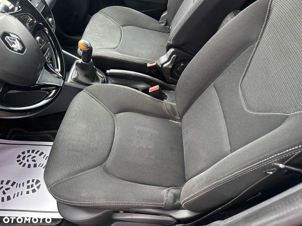 Renault Clio - 19