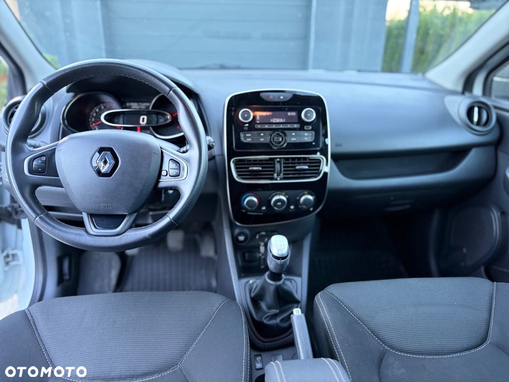 Renault Clio - 9