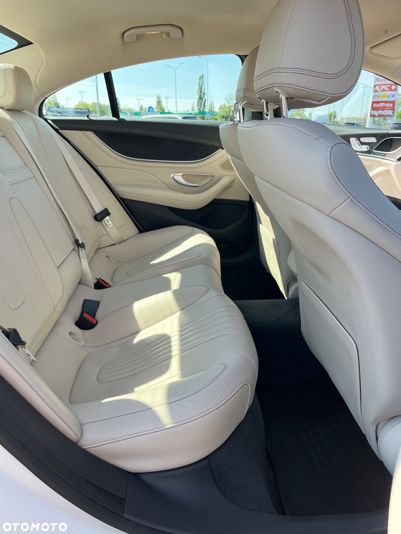 Mercedes-Benz CLS 220 d AMG - 9