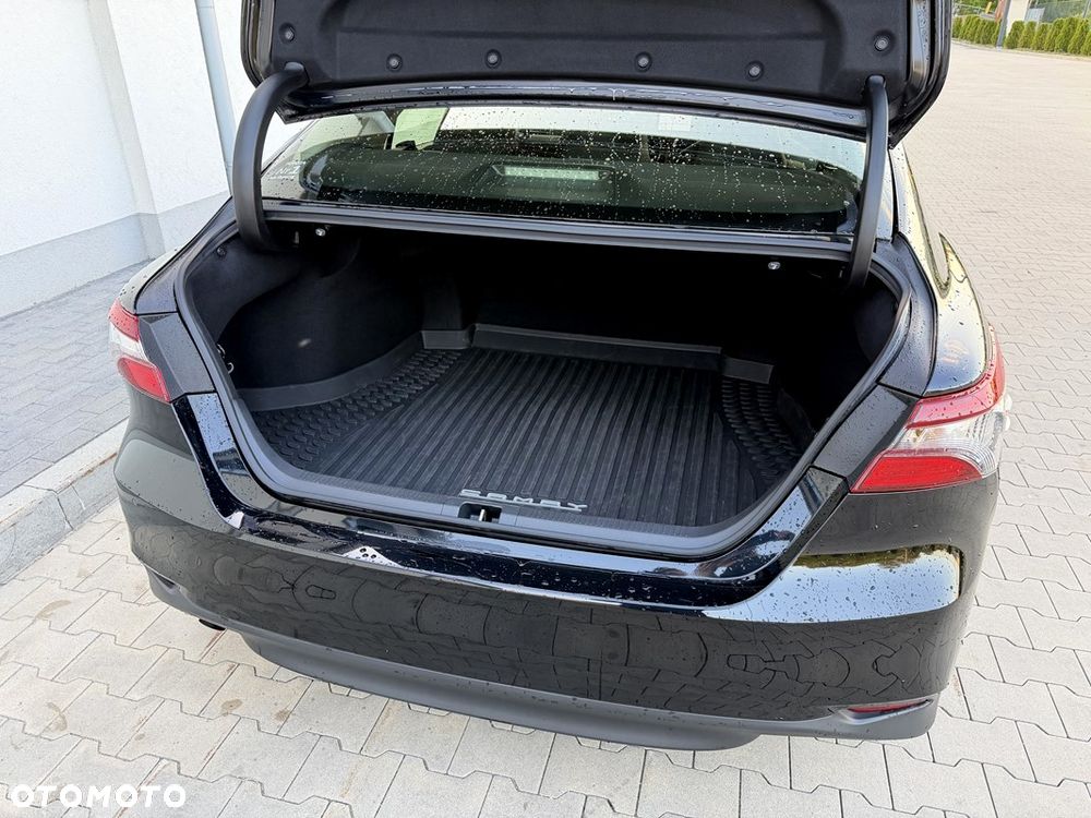 Toyota Camry 2.5 Hybrid Comfort CVT - 40