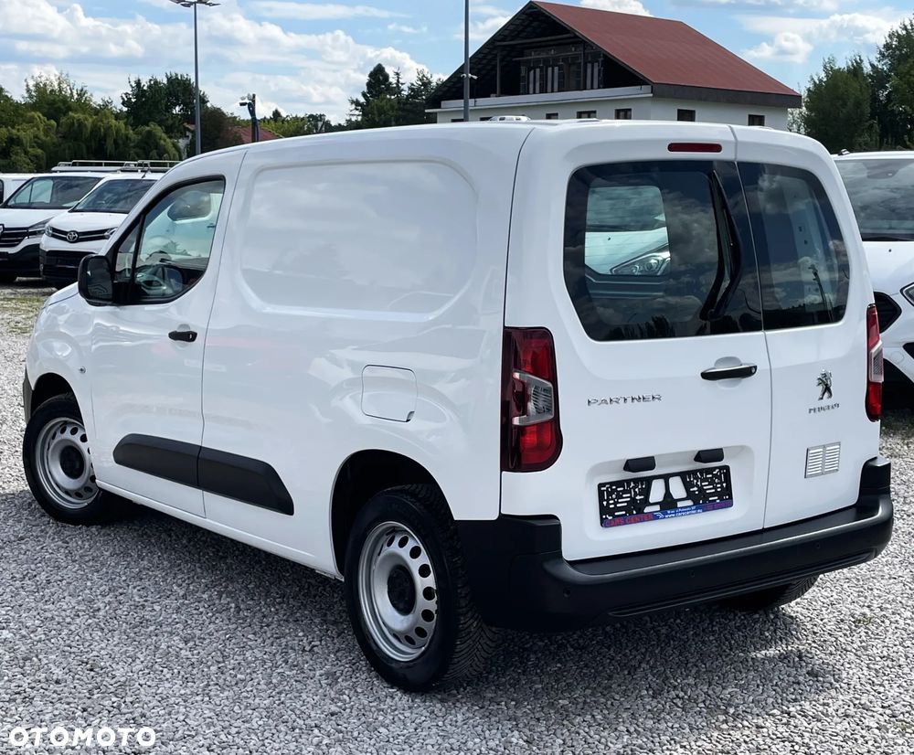Peugeot Partner - 13