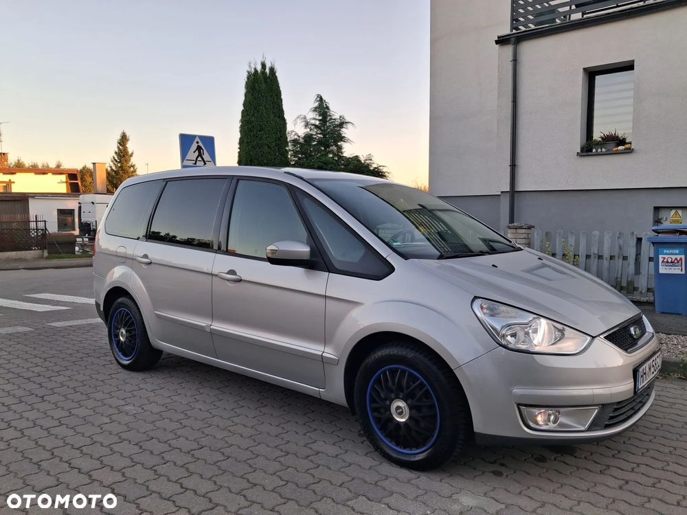 Ford Galaxy - 10