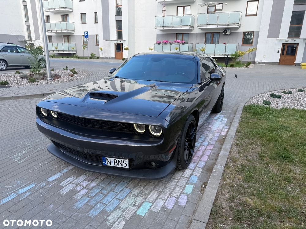 Dodge Challenger 5.7 R/T - 2
