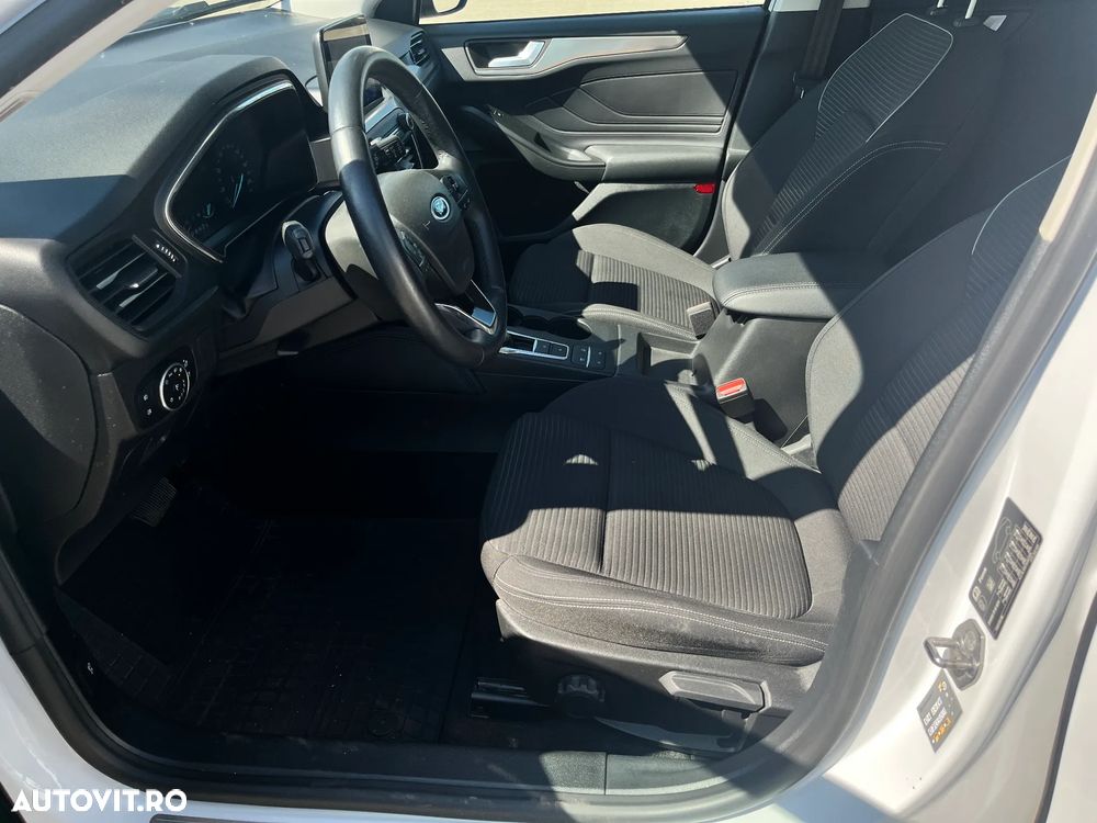 Ford Focus - 11