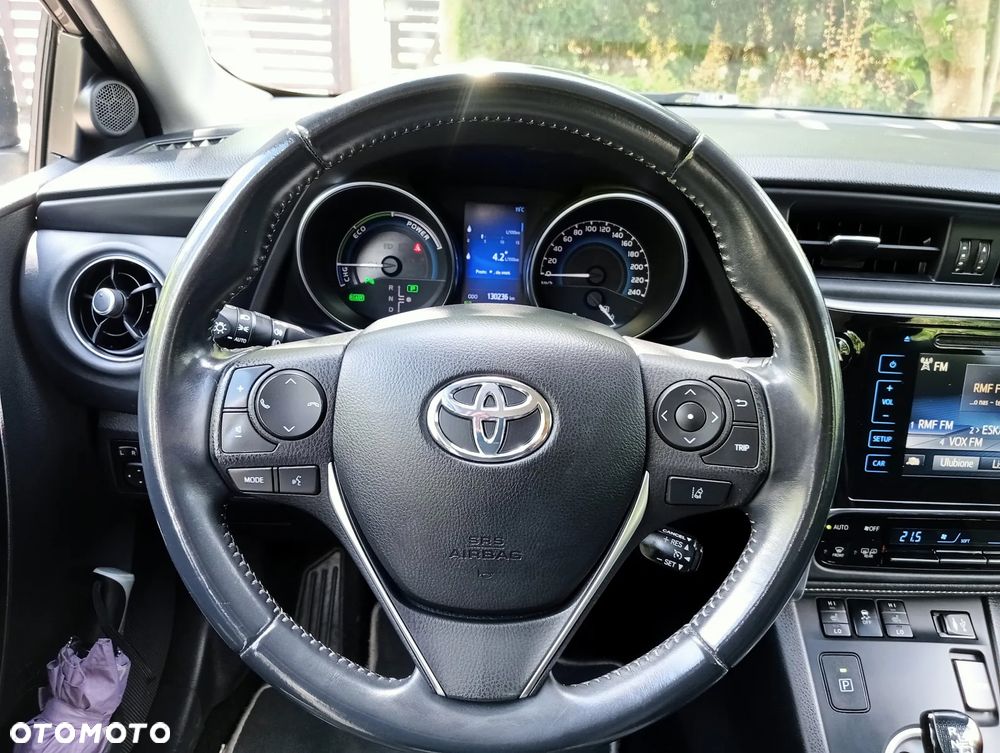 Toyota Auris Hybrid 135 Premium - 5