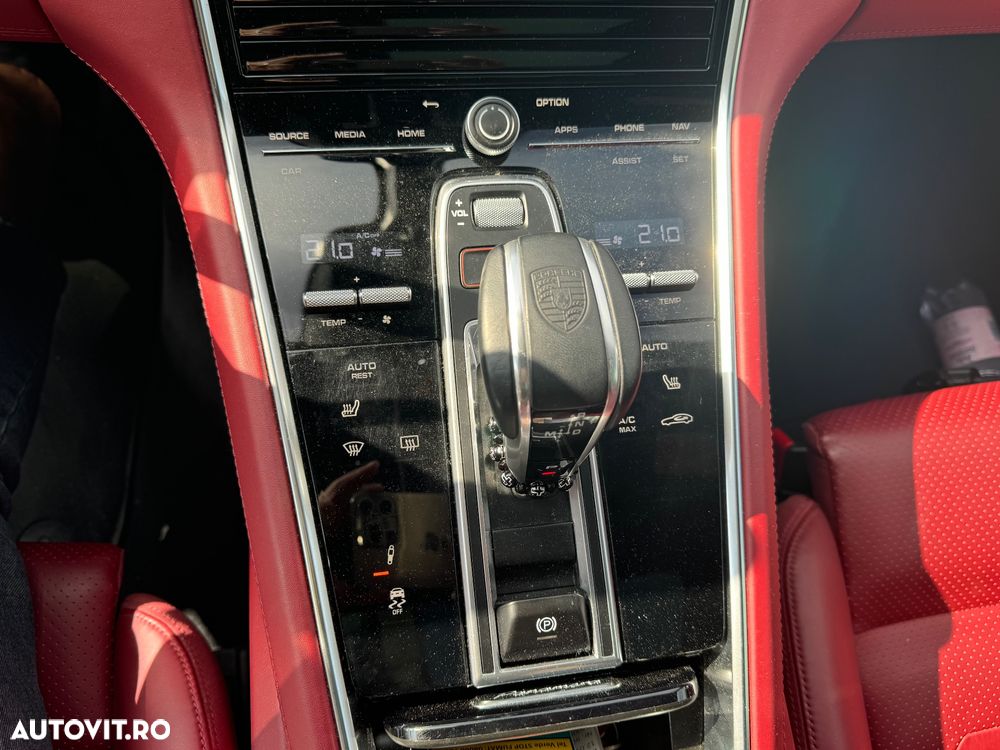 Porsche Panamera - 6