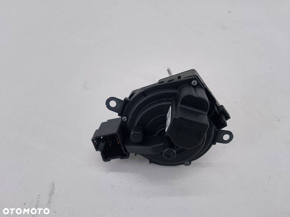 STACYJKA VOLVO V50 30768036 1.6 D - 5