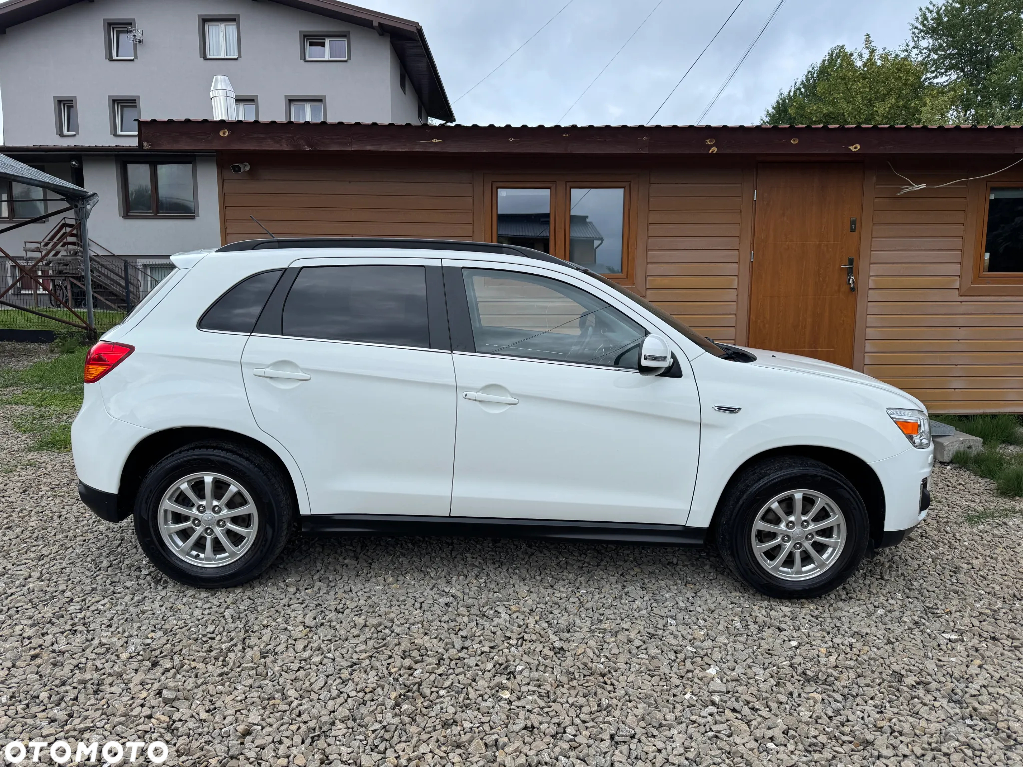 Mitsubishi ASX 1.8 DID Invite 4WD - 2