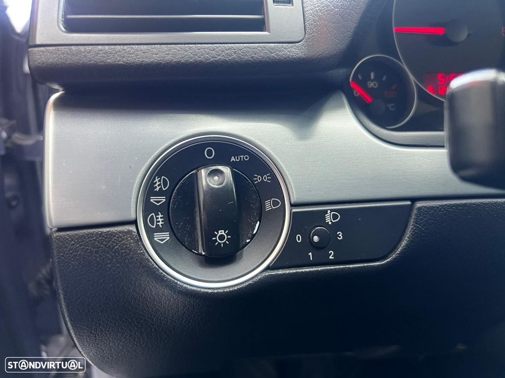 Audi A4 Avant 2.0 TDi S-line - 32