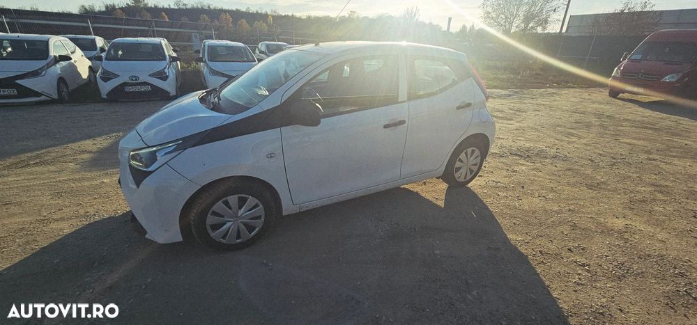 Toyota Aygo 1.0 VVY-I 5 usi X - 2