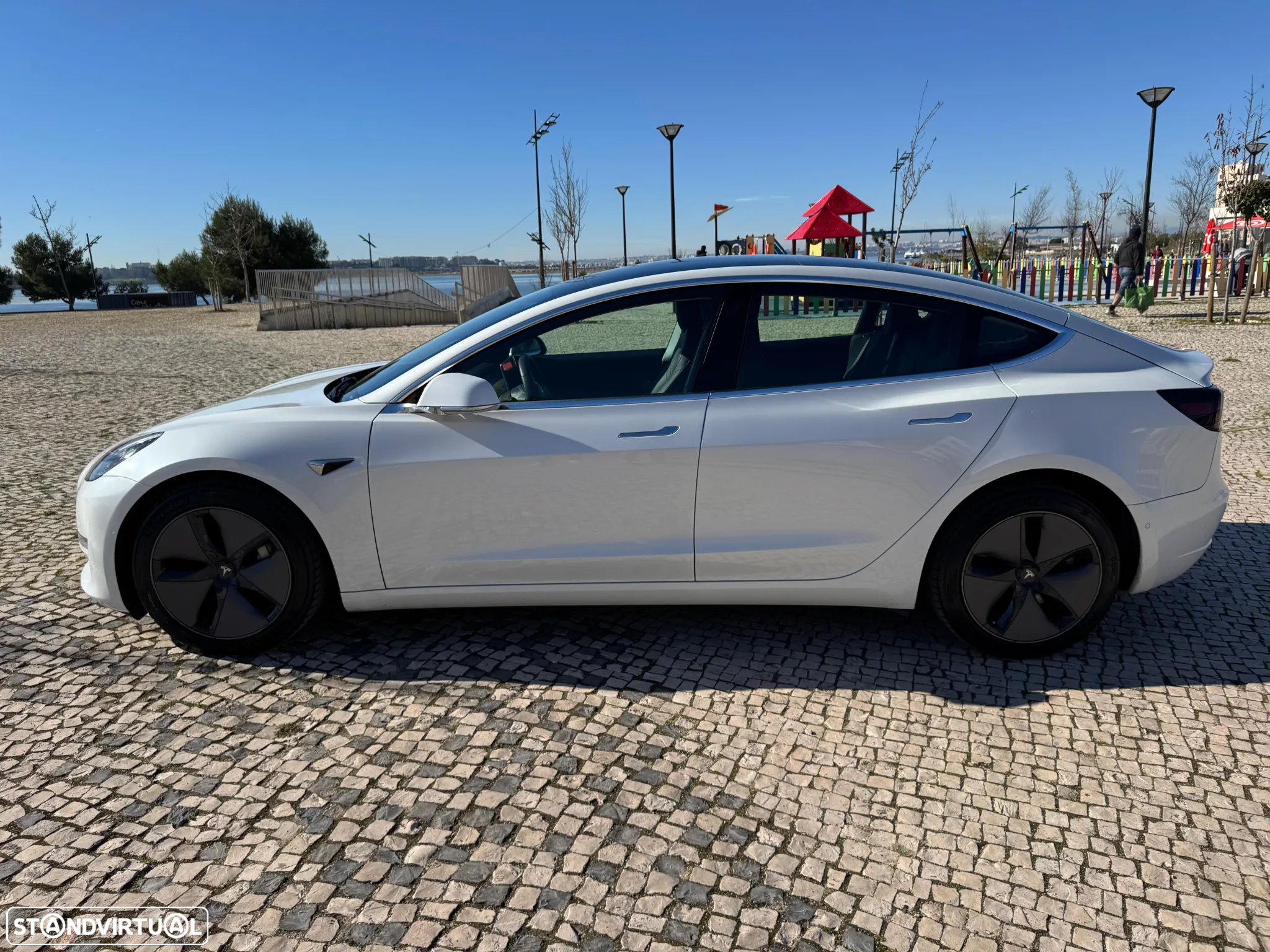 Tesla Model 3 Long Range AWD Dual Motor - 4
