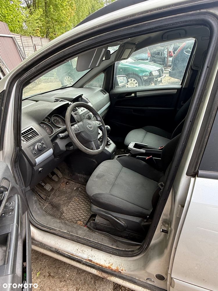 Opel Zafira B na części - 4
