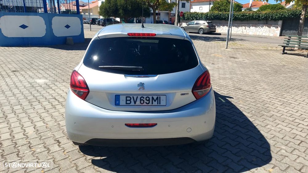 Peugeot 208 82 VTI Style - 27