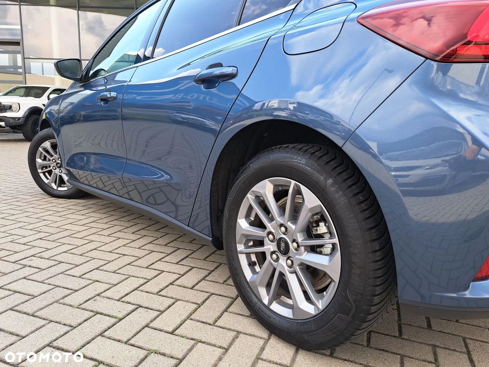 Ford Focus 1.0 EcoBoost mHEV Titanium X - 11