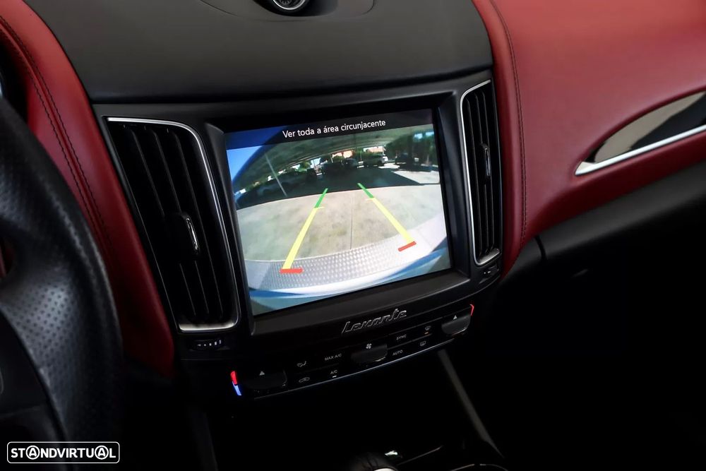 Maserati Levante 3.0 V6 - 14