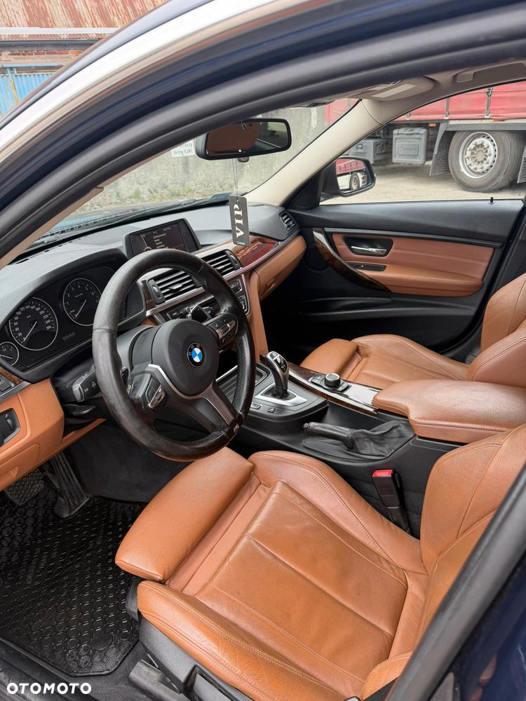 BMW Seria 3 328i Luxury Line - 14