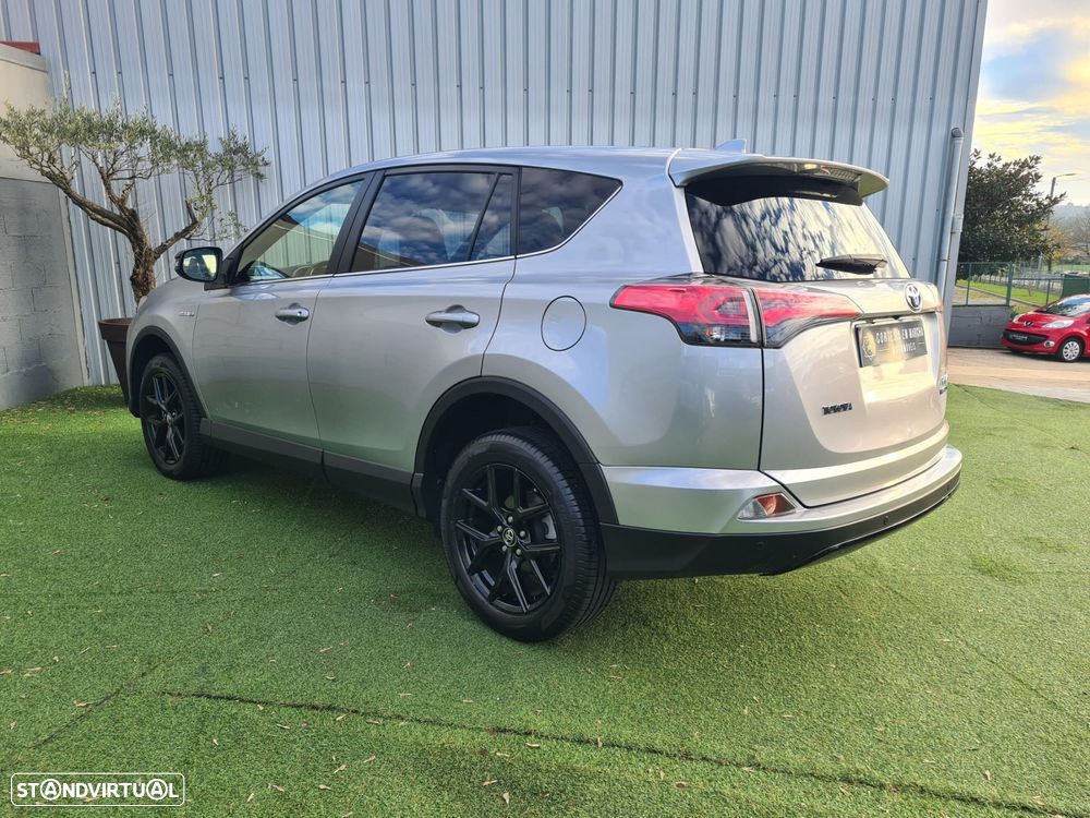 Toyota RAV4 - 3