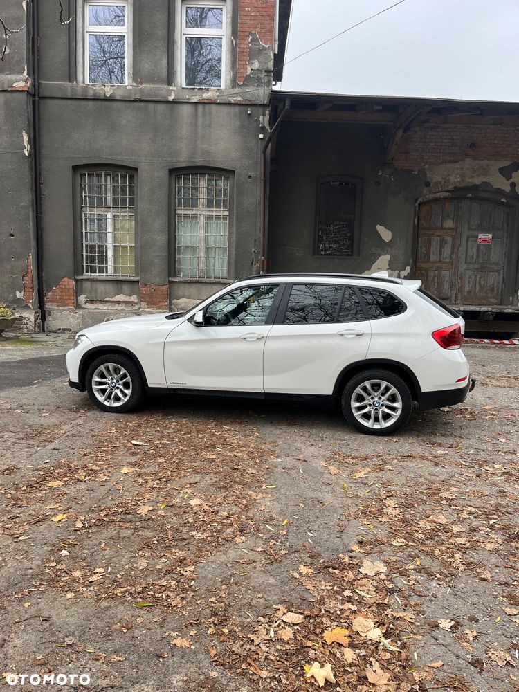 BMW X1 xDrive18d xLine - 8