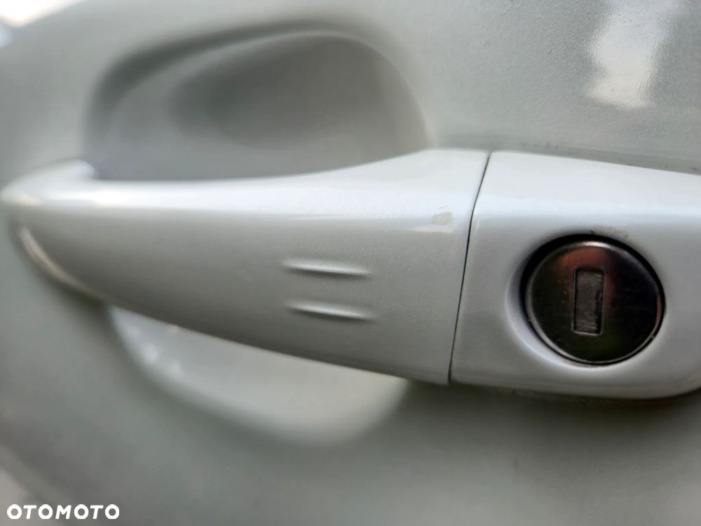 Peugeot 2008 1.5 BlueHDi Allure S&S - 14