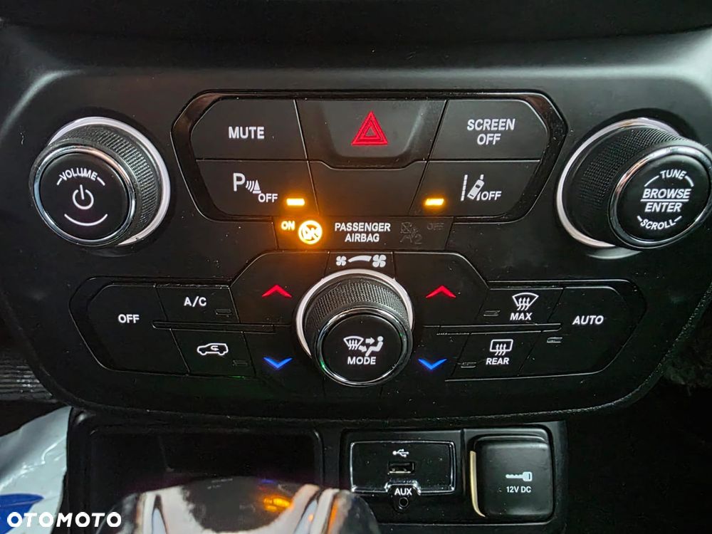 Jeep Renegade - 26