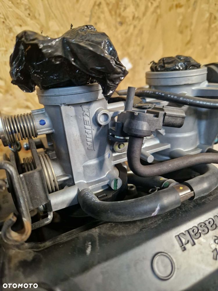 Kawasaki Z650 silnik 8500km - 11