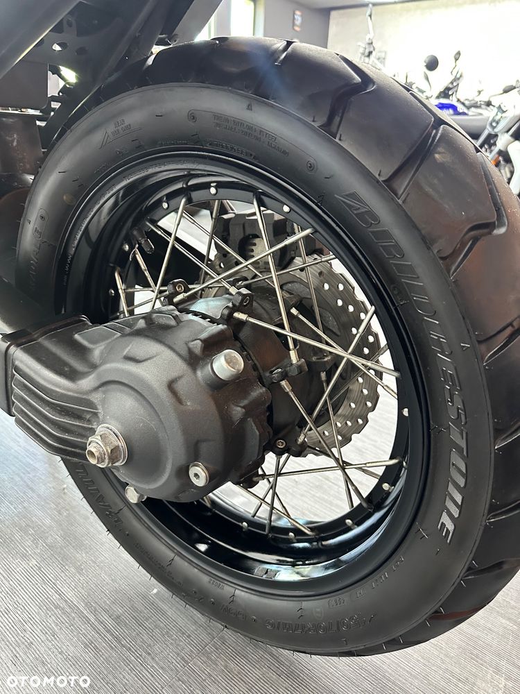 Yamaha Super Tenere - 18