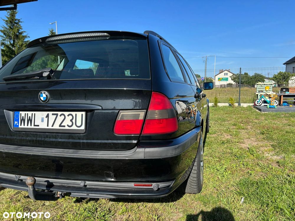 BMW Seria 3 318i - 15