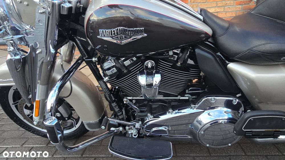 Harley-Davidson Touring Road King - 22