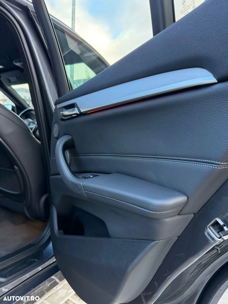 BMW X1 xDrive20i Aut. M Sport - 22