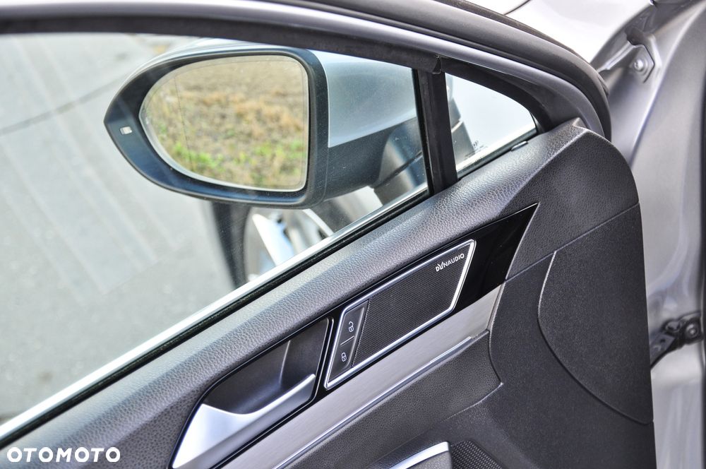 Volkswagen Passat 2.0 TDI EVO Elegance DSG - 15