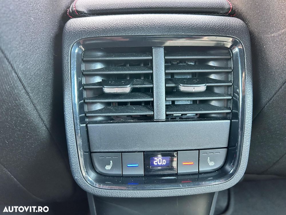 Skoda Octavia 2.0 TSI DSG RS - 19