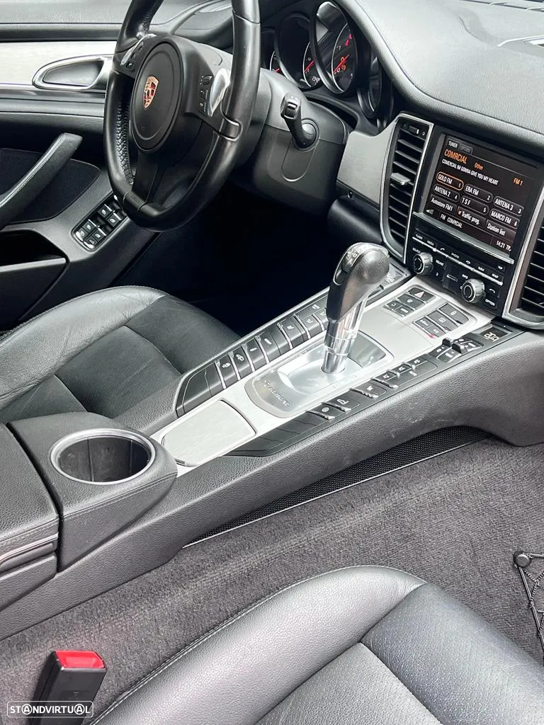 Porsche Panamera Standard - 23