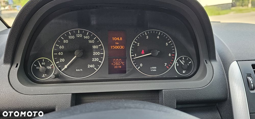 Mercedes-Benz Klasa A 150 Avantgarde Edition 10 - 29