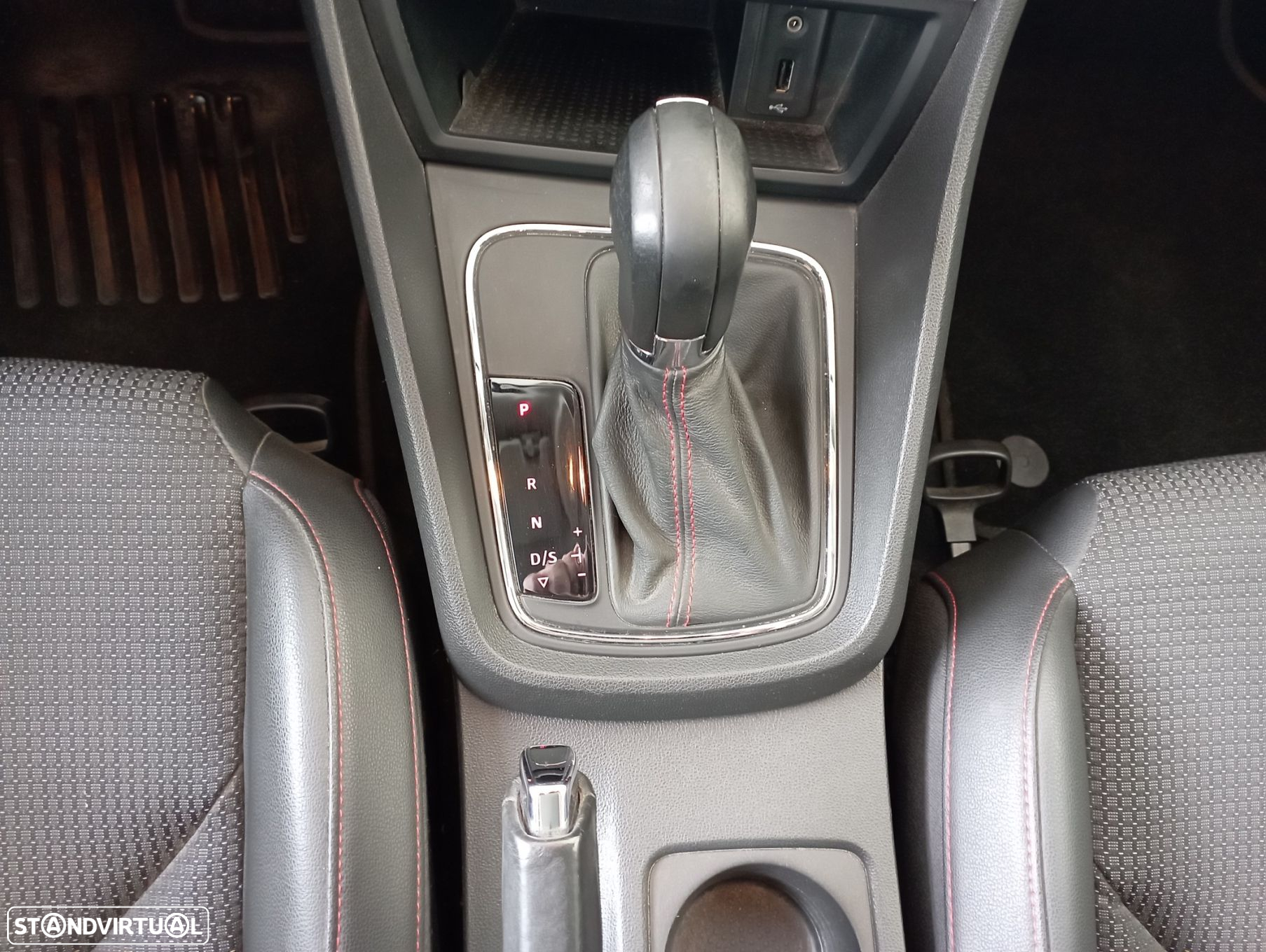 SEAT Leon ST 2.0 TDI FR DSG S/S - 10