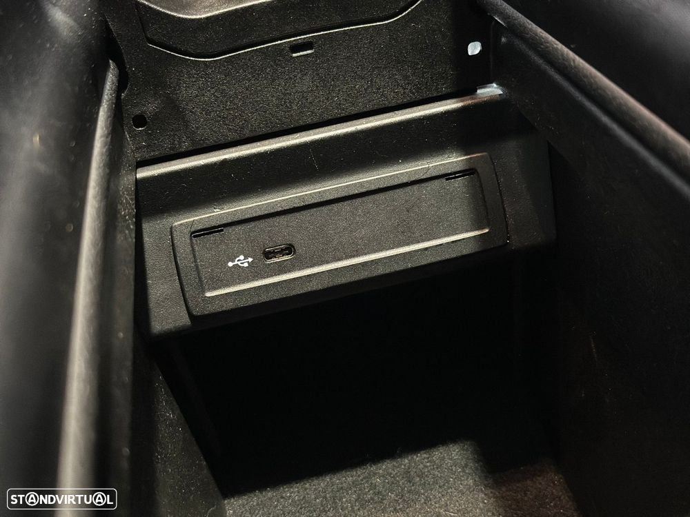 Mercedes-Benz CLA 200 d Shooting Brake AMG Line Aut. - 28